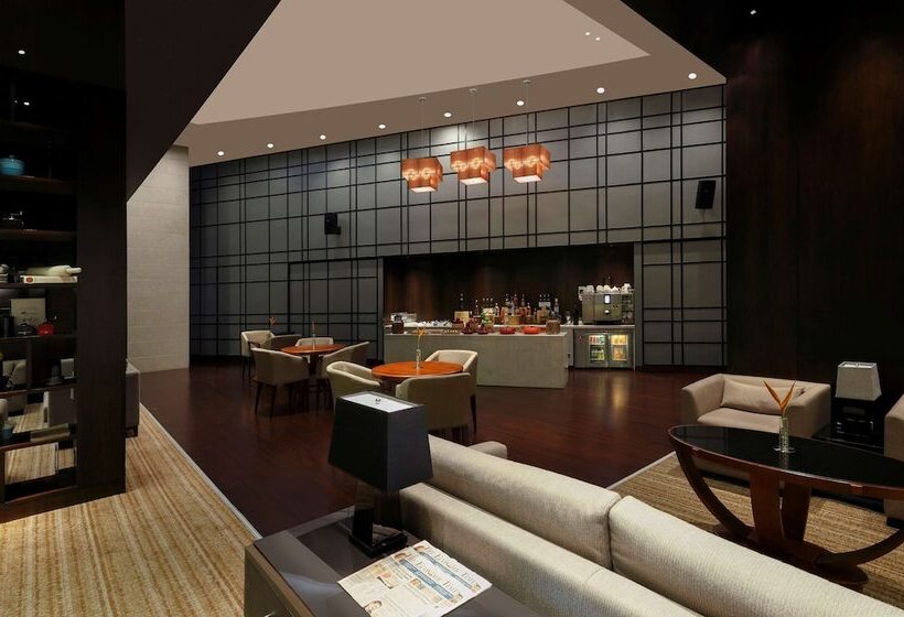 فندق Hilton Bangalore Embassy Golflinks