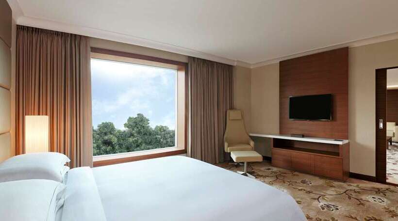 فندق Hilton Bangalore Embassy Golflinks