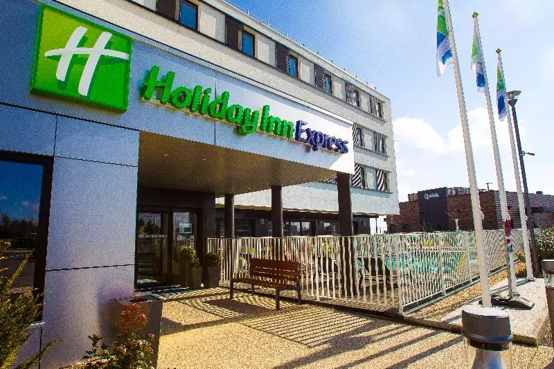 هتل Holiday Inn Express Dijon, An Ihg