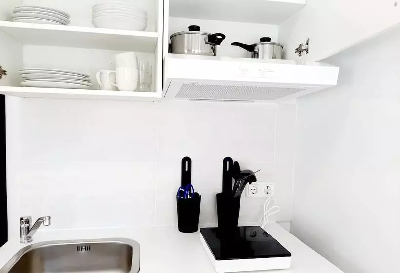 هتل Hostal Lucia By Gaiarooms