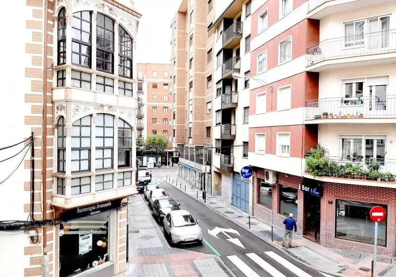 هتل Hostal Lucia By Gaiarooms