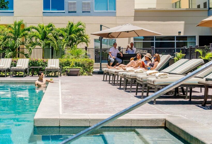 هتل Hyatt Place Los Cabos