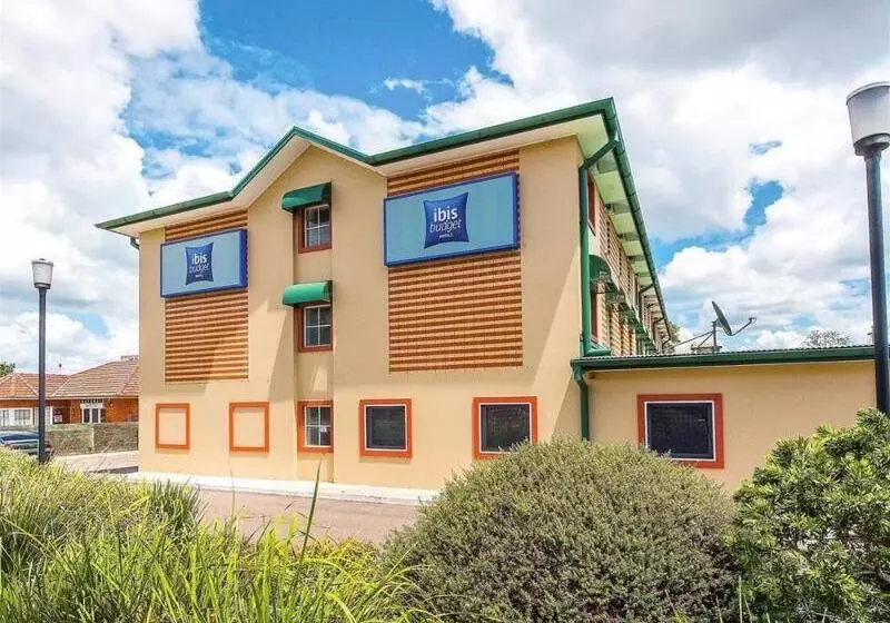 酒店 Ibis Budget Casula Liverpool
