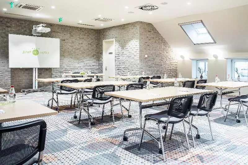 Jump Inn Hotel Belgrade