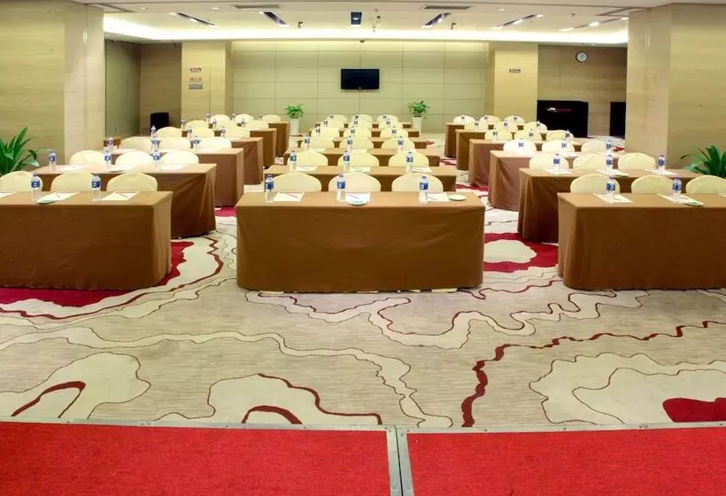 호텔 Ramada By Wyndham Xi An Bell Tower