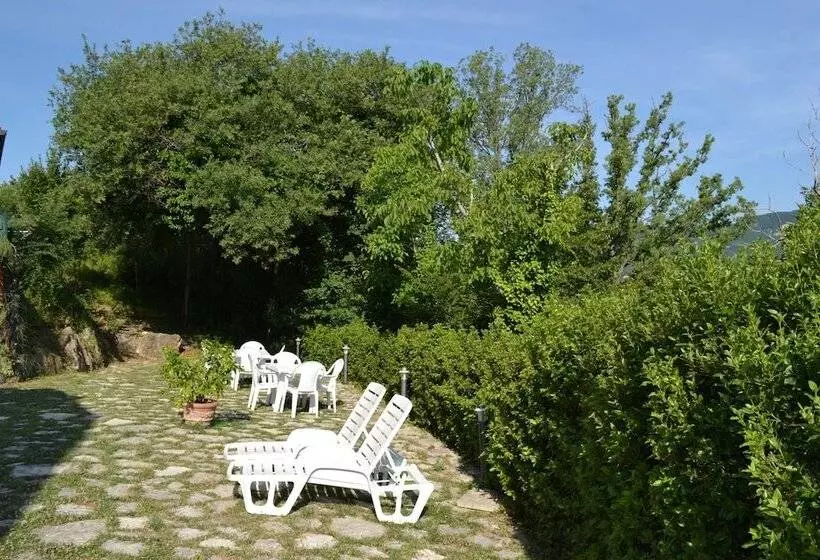 فندق Relais Parco Del Subasio