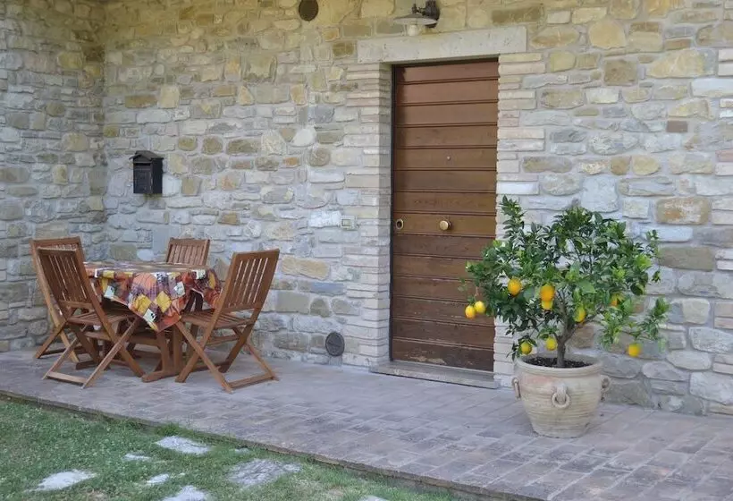 فندق Relais Parco Del Subasio