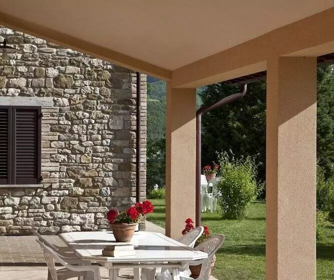 فندق Relais Parco Del Subasio