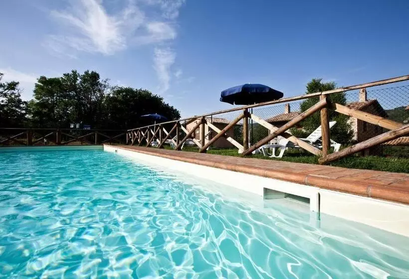 فندق Relais Parco Del Subasio