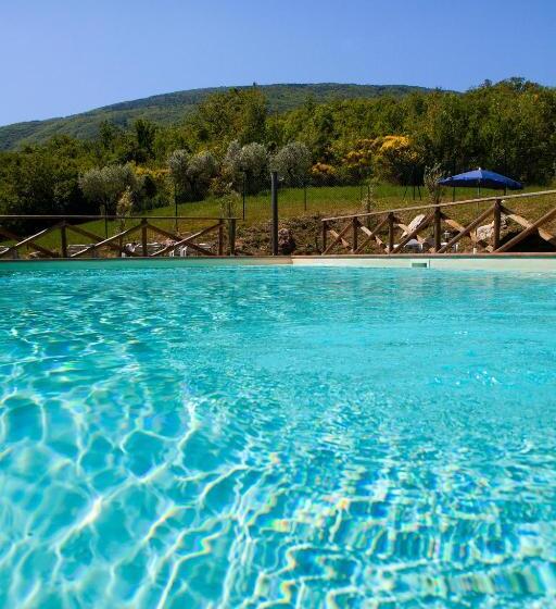 בית מלון כפרי Relais Parco Del Subasio