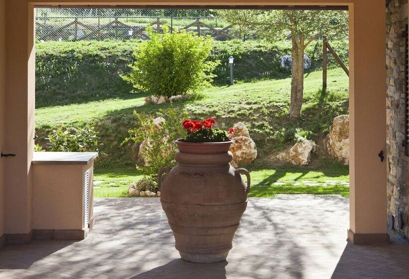 בית מלון כפרי Relais Parco Del Subasio