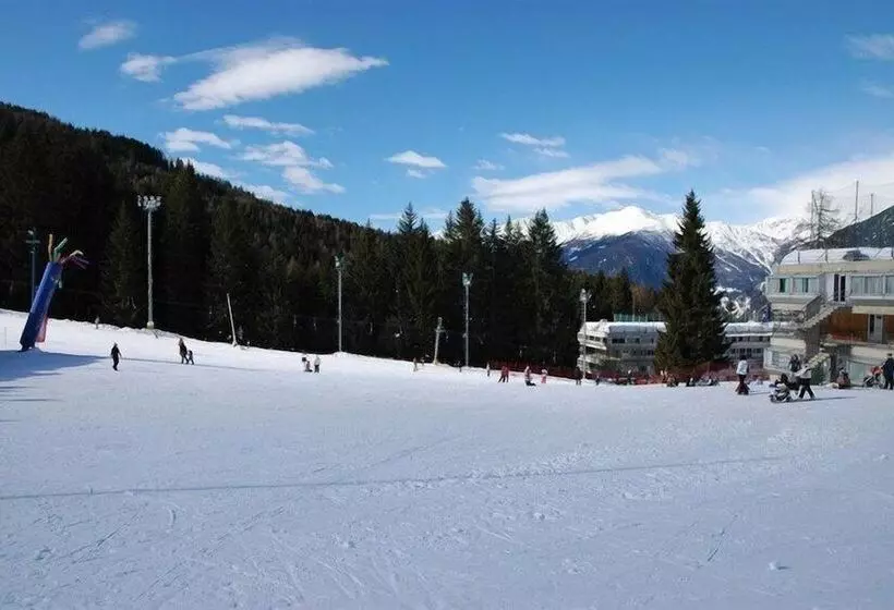 فندق Residence Artuik Perini Vacanze