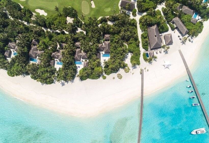 هتل Velaa Private Island