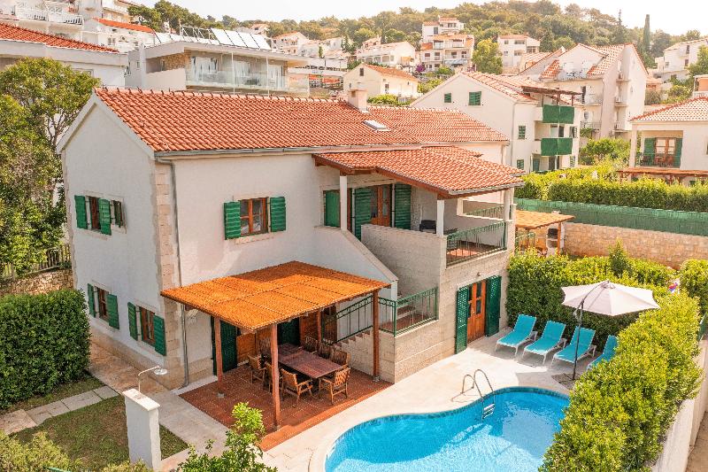 Hotel Villa Liza 70 M Away From Sea