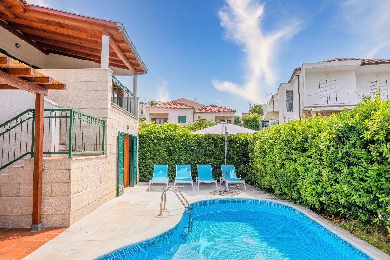 Hotel Villa Liza 70 M Away From Sea