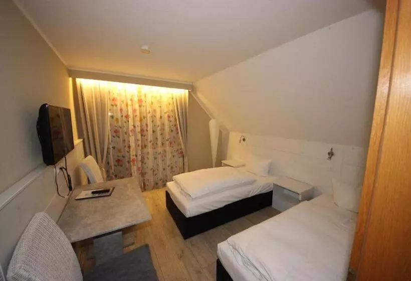 호텔 Waldblick Bsr Mit Kostenlose Bonuskarten Für Schifffahrten, Thermen, Museen Ab 2 Nächte