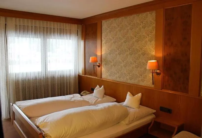 호텔 Waldblick Bsr Mit Kostenlose Bonuskarten Für Schifffahrten, Thermen, Museen Ab 2 Nächte