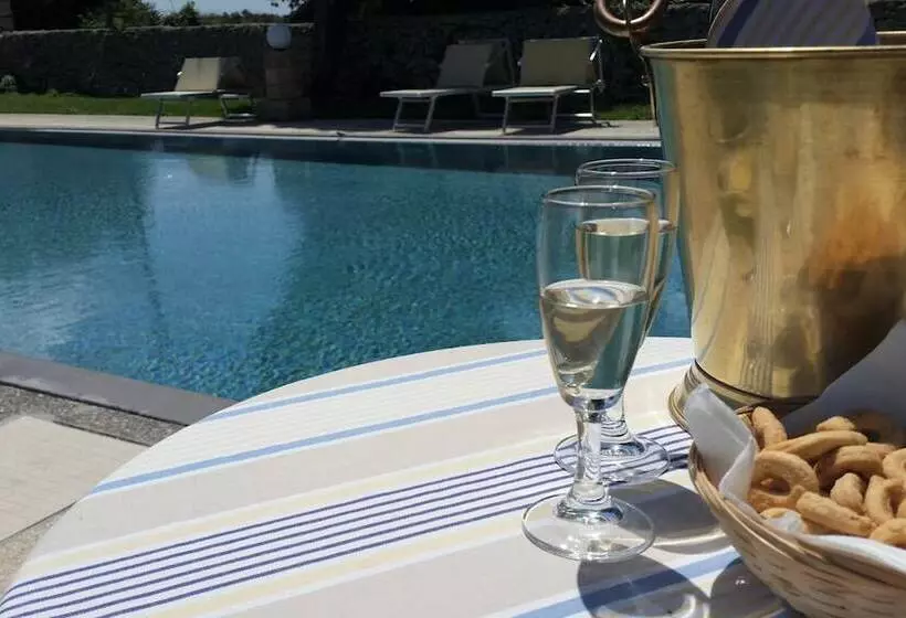 Agriturismo Masseria Del Bosco Makyva