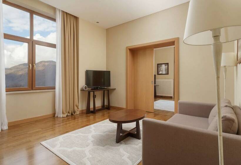 Novotel Resort & Spa Krasnaya Polyana Sochi