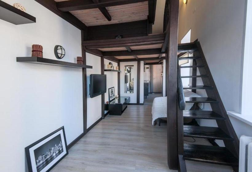 Tverskaya Twostoried Studio