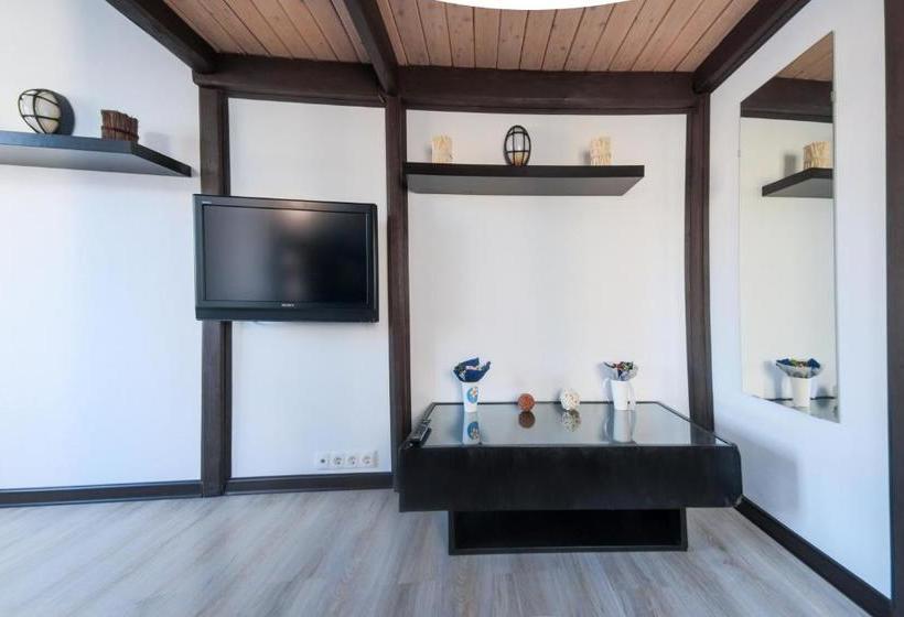 Tverskaya Twostoried Studio