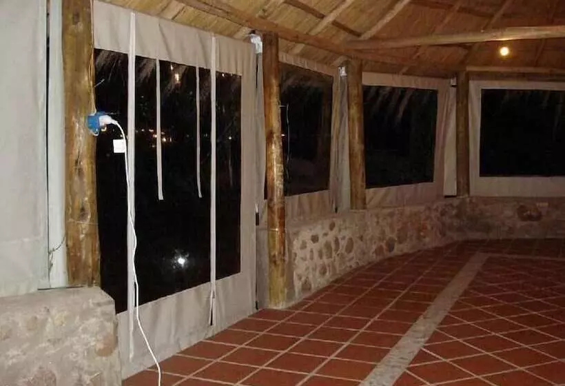 ホテル Barrancas De Brochero