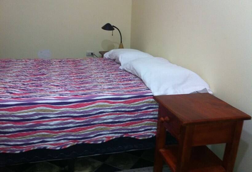 فندق Central Lodge