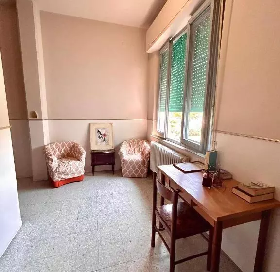 Aamiaismajoitus (B&B) Ostello E Camere Private Prima Luce Foresteria