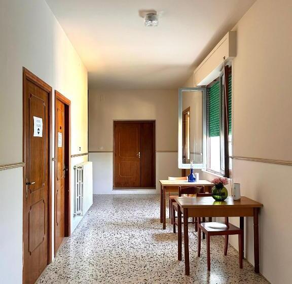 Bed and Breakfast Ostello E Camere Private Prima Luce Foresteria