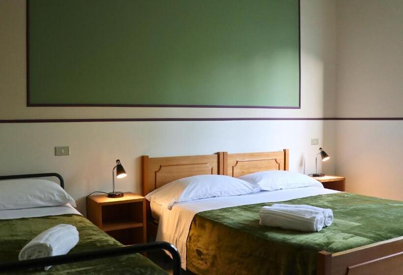 Bed and Breakfast Ostello E Camere Private Prima Luce Foresteria