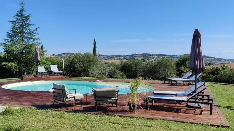 Aamiaismajoitus (B&B) Villa Morro Suites