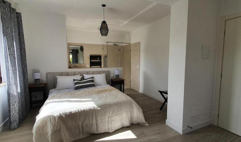 민박 Villa Morro Suites