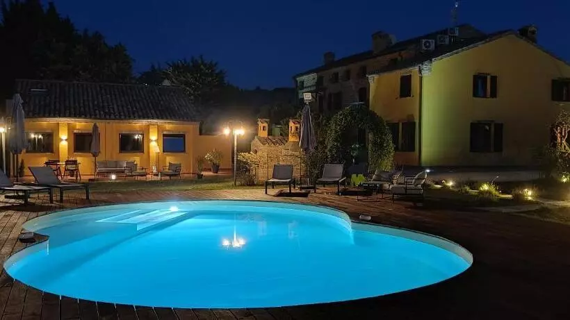 Aamiaismajoitus (B&B) Villa Morro Suites