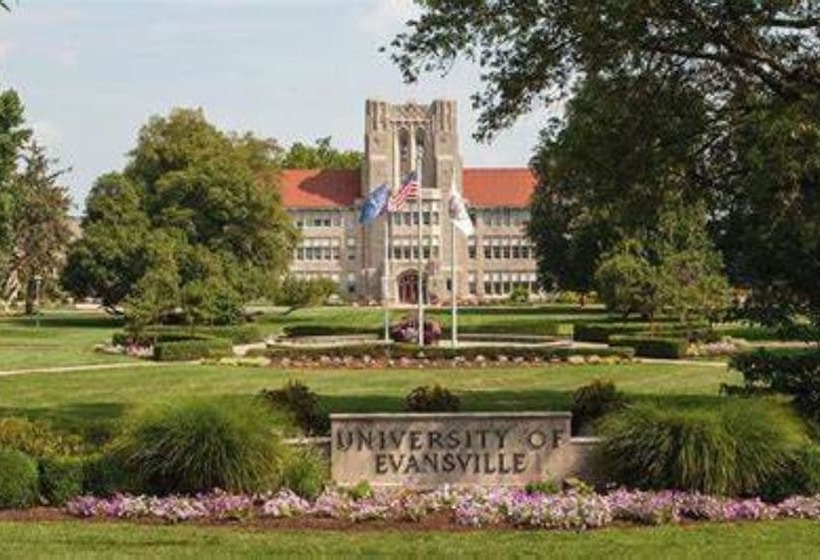 فندق Holiday Inn Express & Suites Evansville Downtown, An Ihg