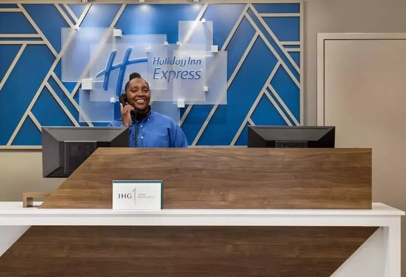 ホテル Holiday Inn Express & Suites Evansville Downtown, An Ihg