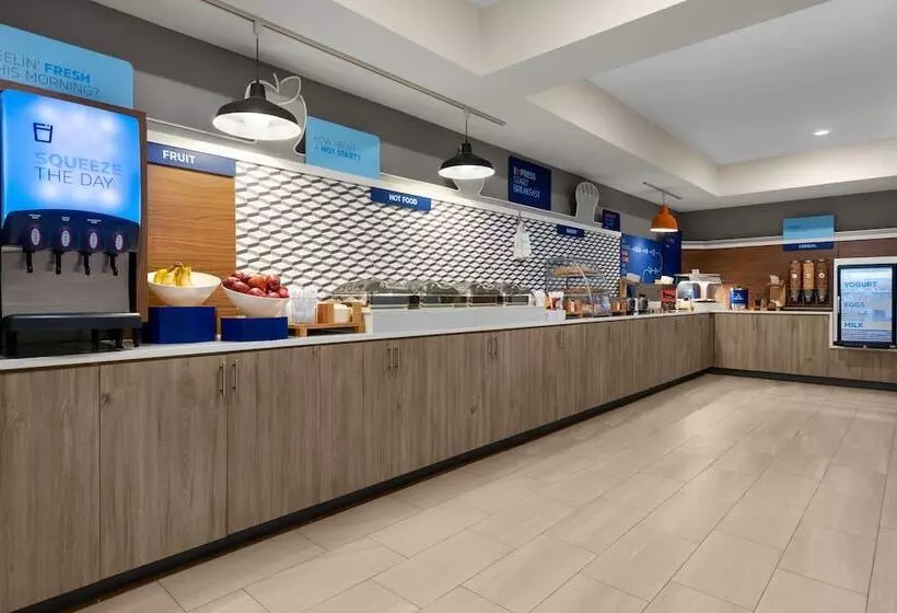 ホテル Holiday Inn Express & Suites Evansville Downtown, An Ihg