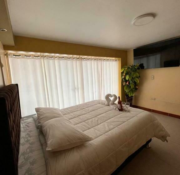 فندق Las Viñas Suite Huancayo