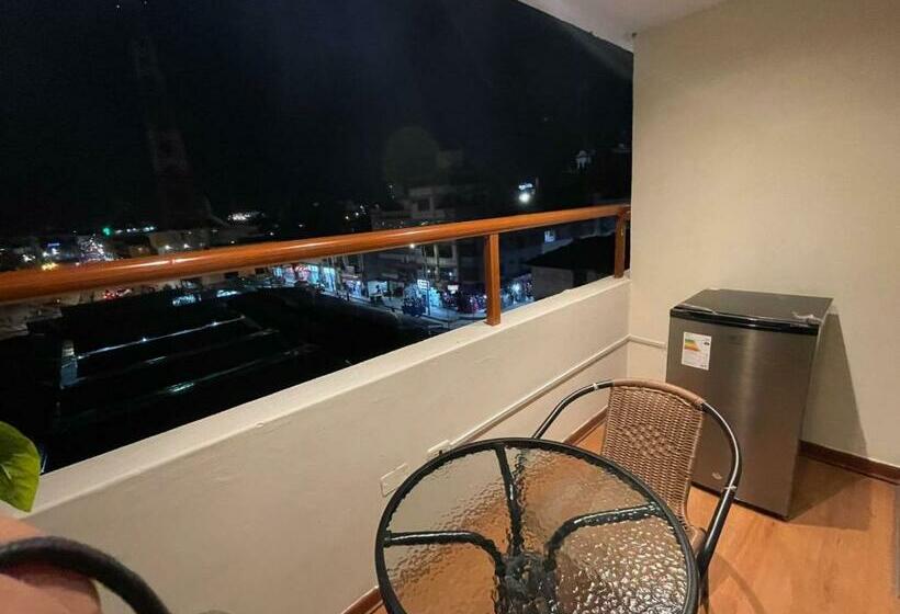 فندق Las Viñas Suite Huancayo