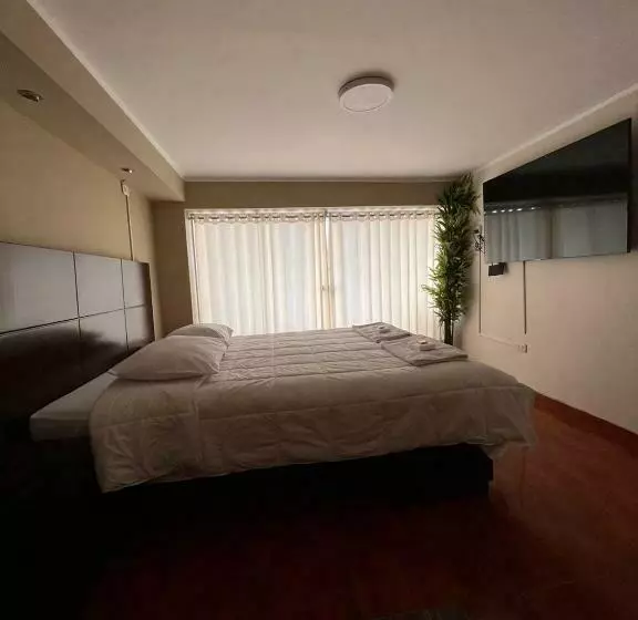 هتل Las Viñas Suite Huancayo
