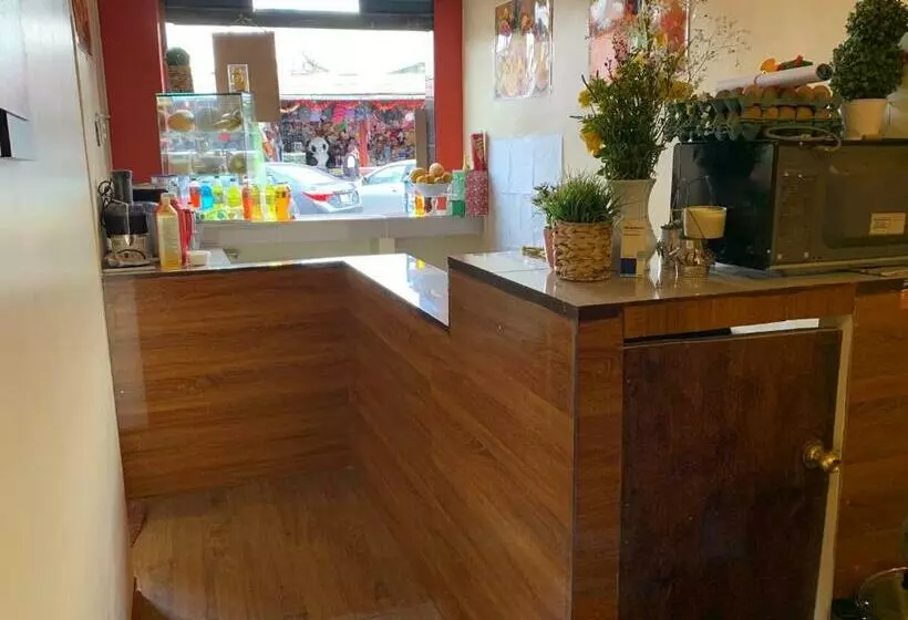 هتل Las Viñas Suite Huancayo
