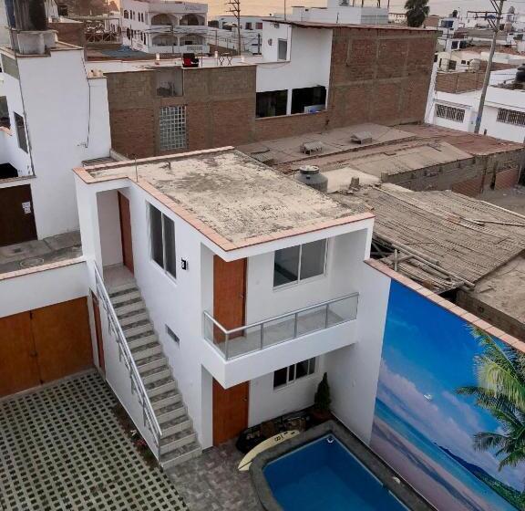 膳宿费 Bravo Surf Camp Punta Rocas