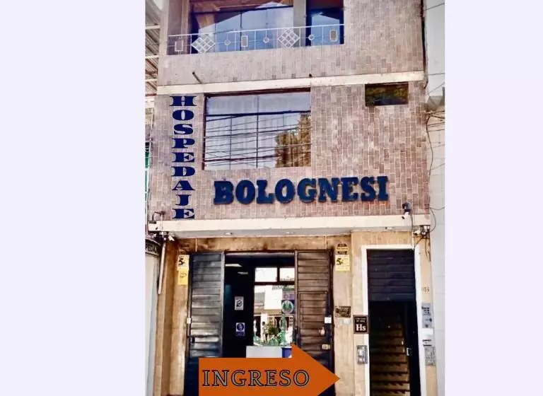 ペンション Hospedaje Bolognesi