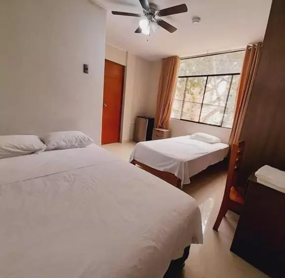 ペンション Hospedaje Bolognesi