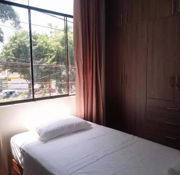 ペンション Hospedaje Bolognesi