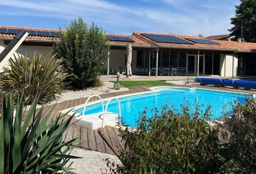 ベッドアンドブレックファースト Chambres D Hôtes Villa Anani Cosson Alex