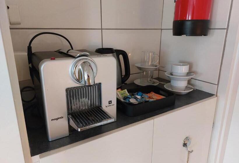 تختخواب و صبحانه Gasthuys De Peel