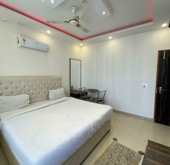 Hotel Av Continental