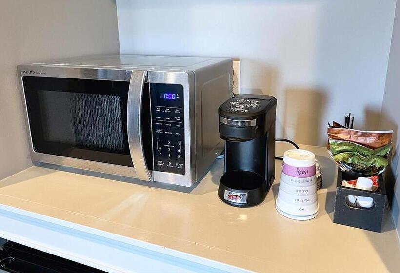 فندق Inn At Elijah Mclean S