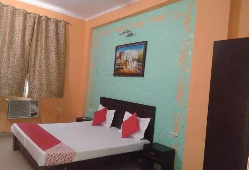 Hotelli Oyo 87256 Nu Regency Hotal Dharuhera
