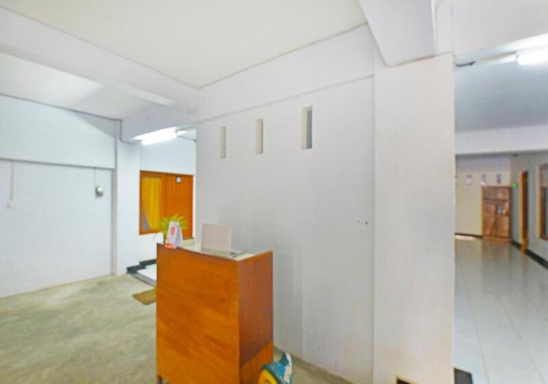 Hotel Oyo 90967 Soka Asri Guest House